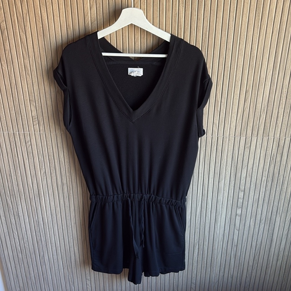 Lou & Grey Black V-Neck Romper